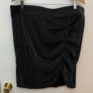NWT Torrid Black and Silver Sparkle Bodycon Pencil Skirt